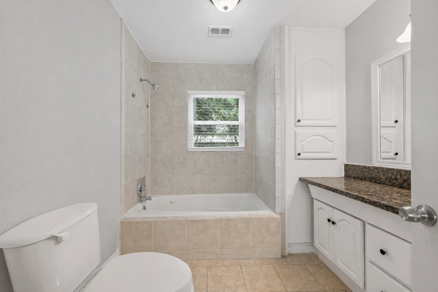 3823 Florinda Street Houston, TX 77021 - Photo 17 of 41 Bathroom #1