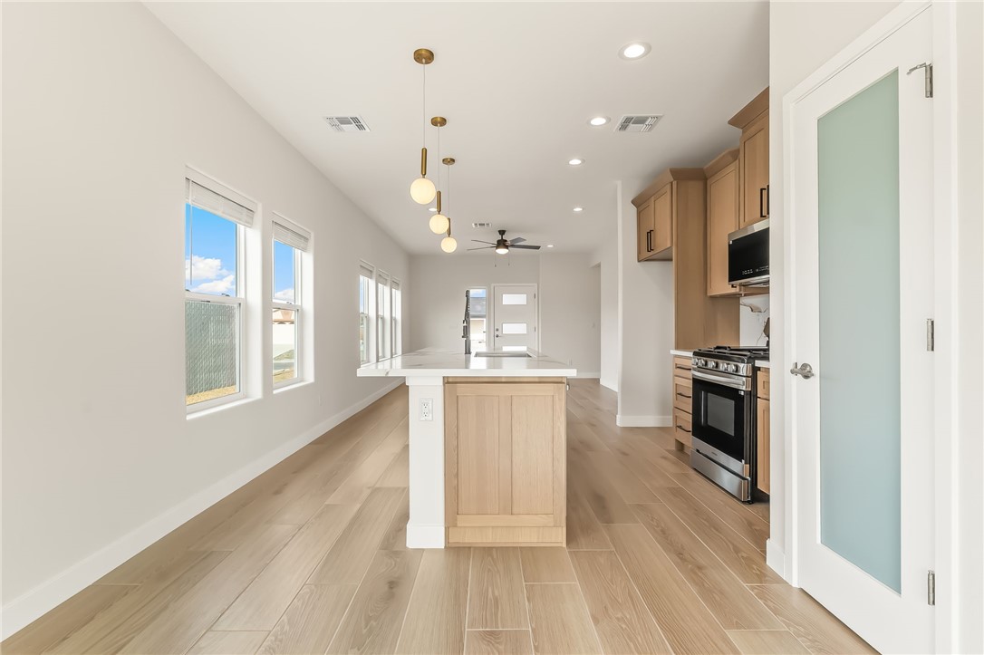 1840 Talc Road Bullhead City, AZ 86442 - Photo 34 of 49 Kitchen