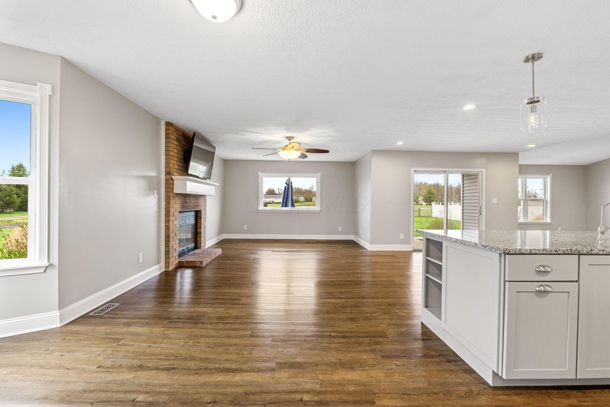 14103 Lockbourne Eastern Road Ashville, OH 43103 - Photo 24 of 73 14103 Lockbourne Eastern Rd (Interior)-2