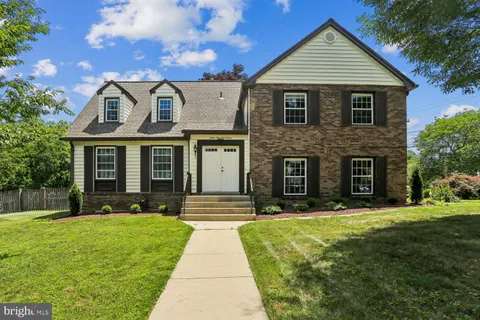 $1,100,000 | 12007 Titian Way, Potomac, MD 20854