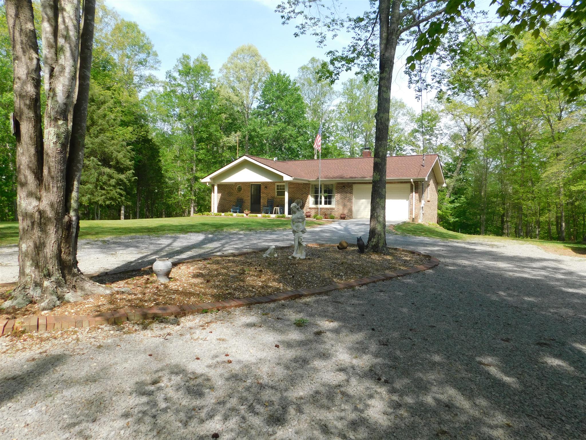 220 Redmon Road Smithville, TN 37166 - Photo 4 of 30 Gallery Image 4
