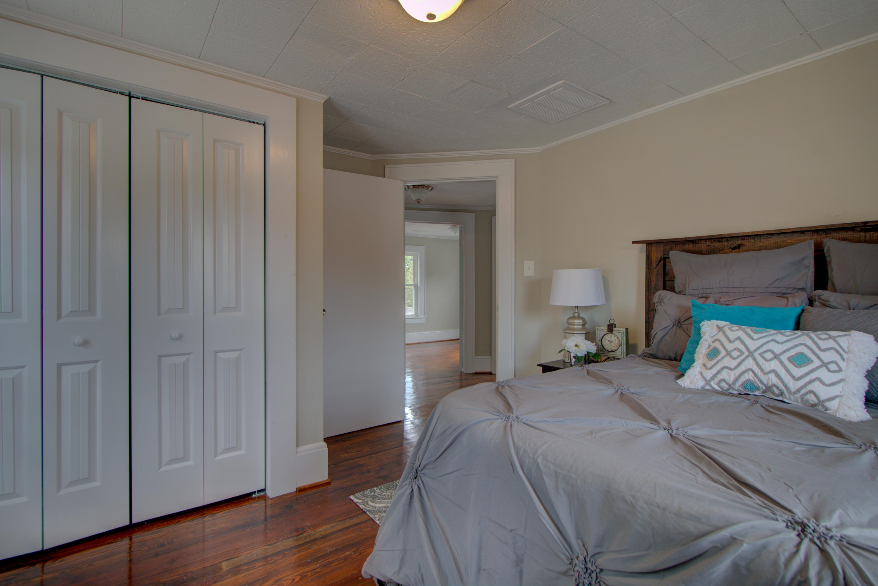 2136 Holley Road Roanoke, VA 24012 - Photo 20 of 29 _MG_0297_298_299_300_301