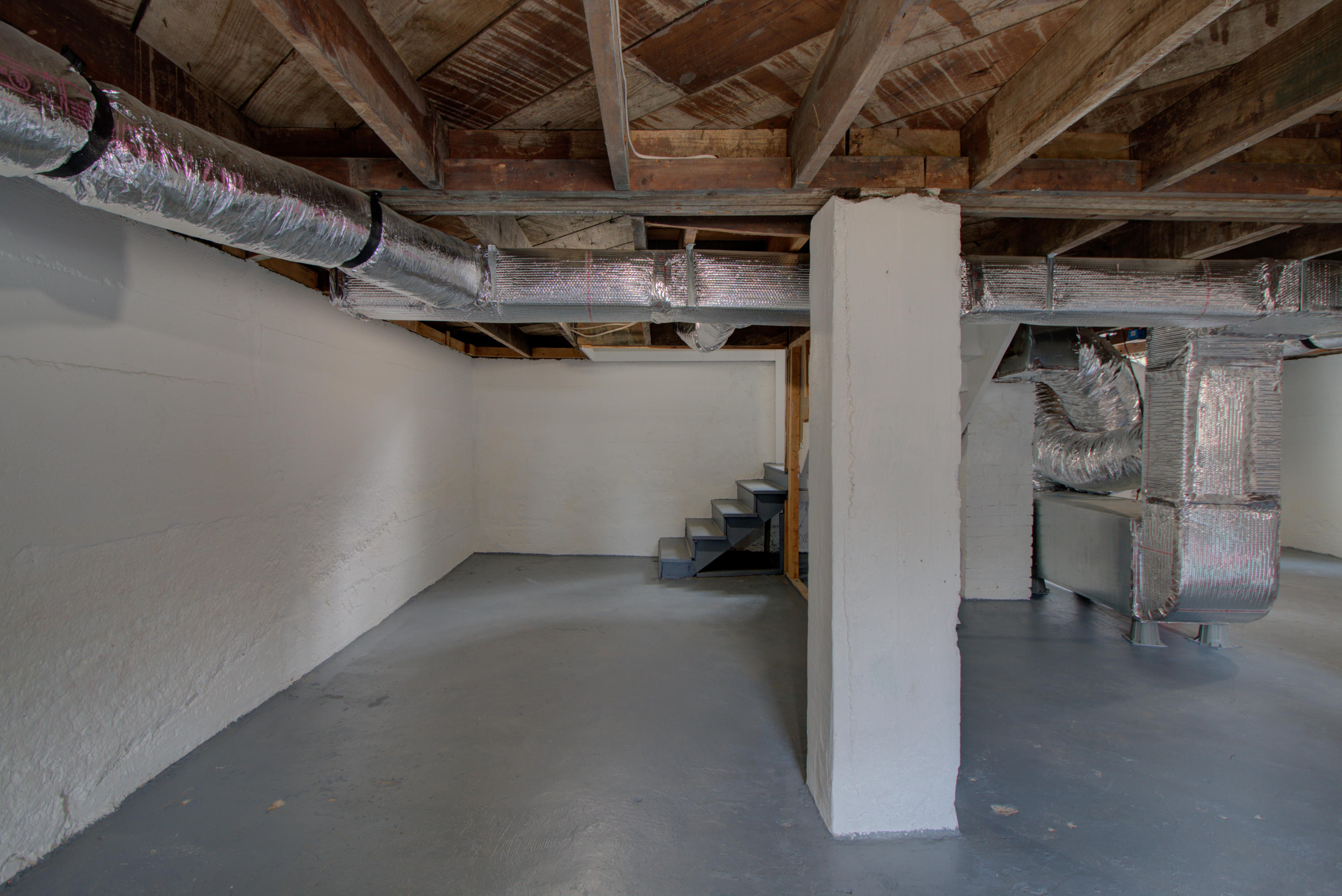 2136 Holley Road Roanoke, VA 24012 - Photo 21 of 29 _MG_0307_08_09_10_11