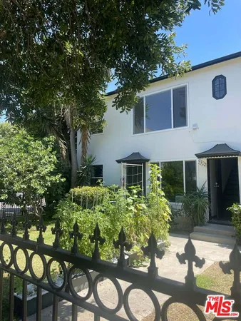 $2,700 | 5310 Loma Linda Avenue, Unit 10, Los Angeles, CA 90027