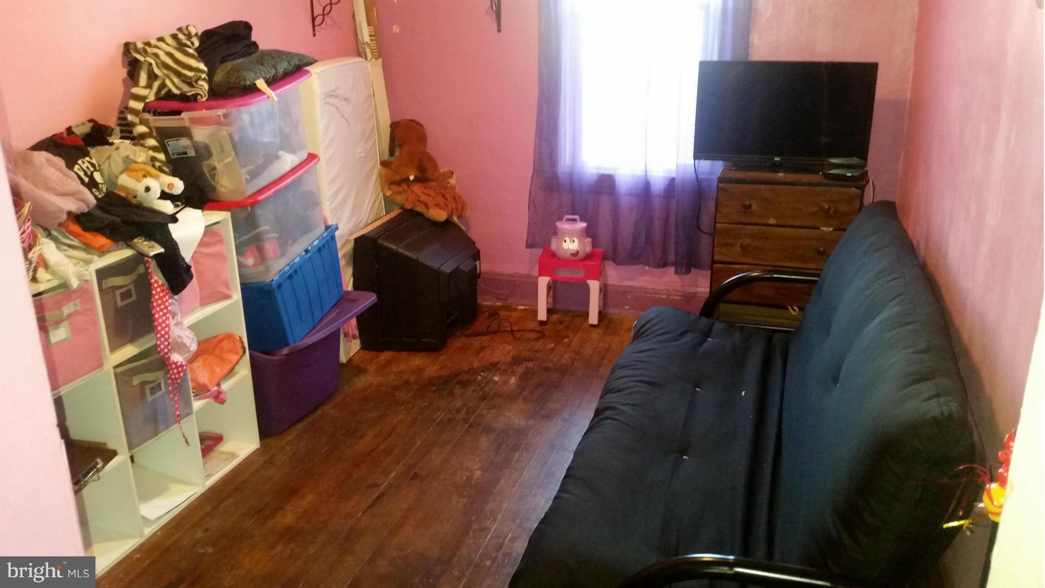 1531 Appleton Street Baltimore, MD 21217 - Photo 12 of 12 Bedroom