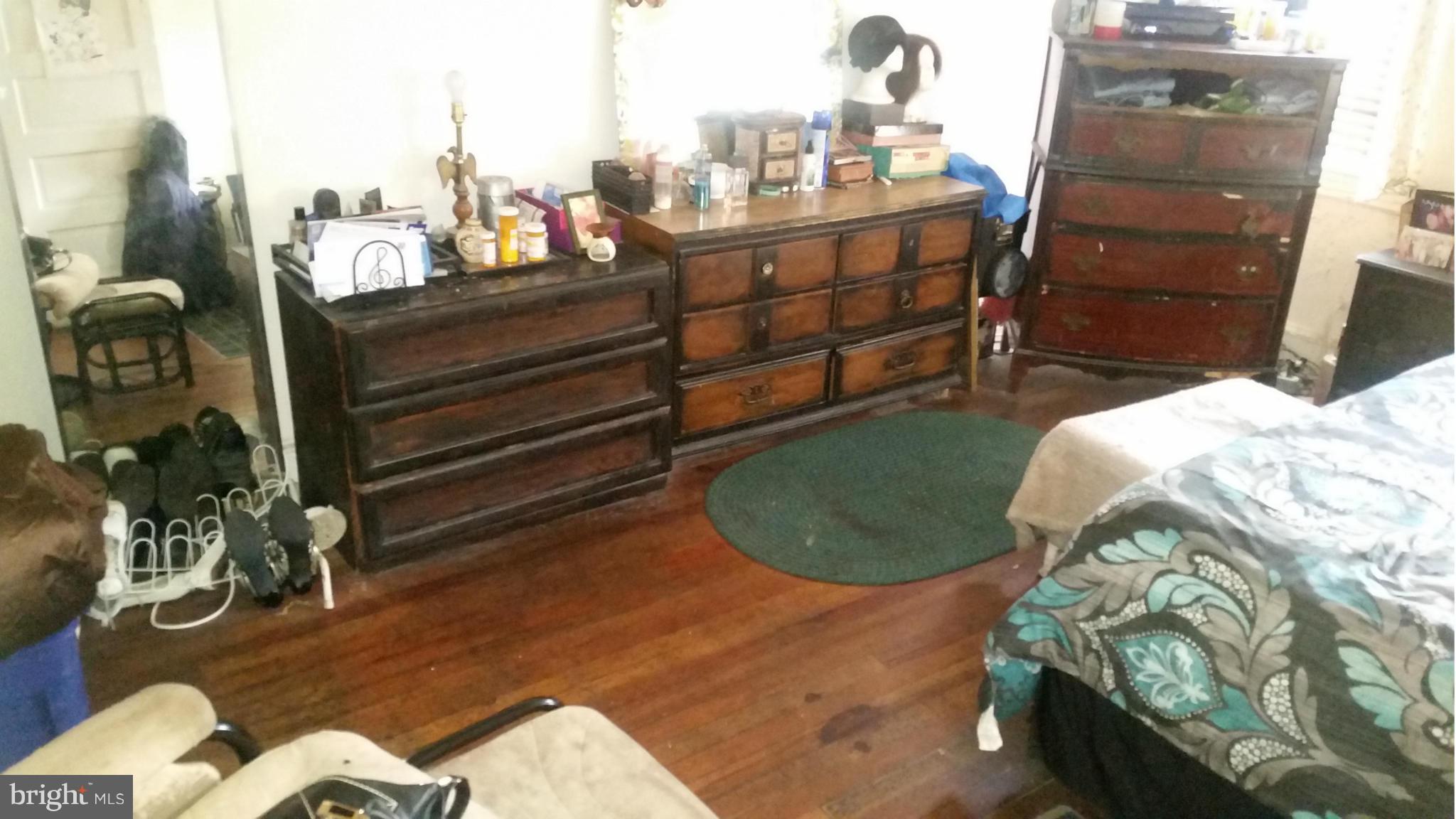 1531 Appleton Street Baltimore, MD 21217 - Photo 7 of 12 Bedroom (Master)