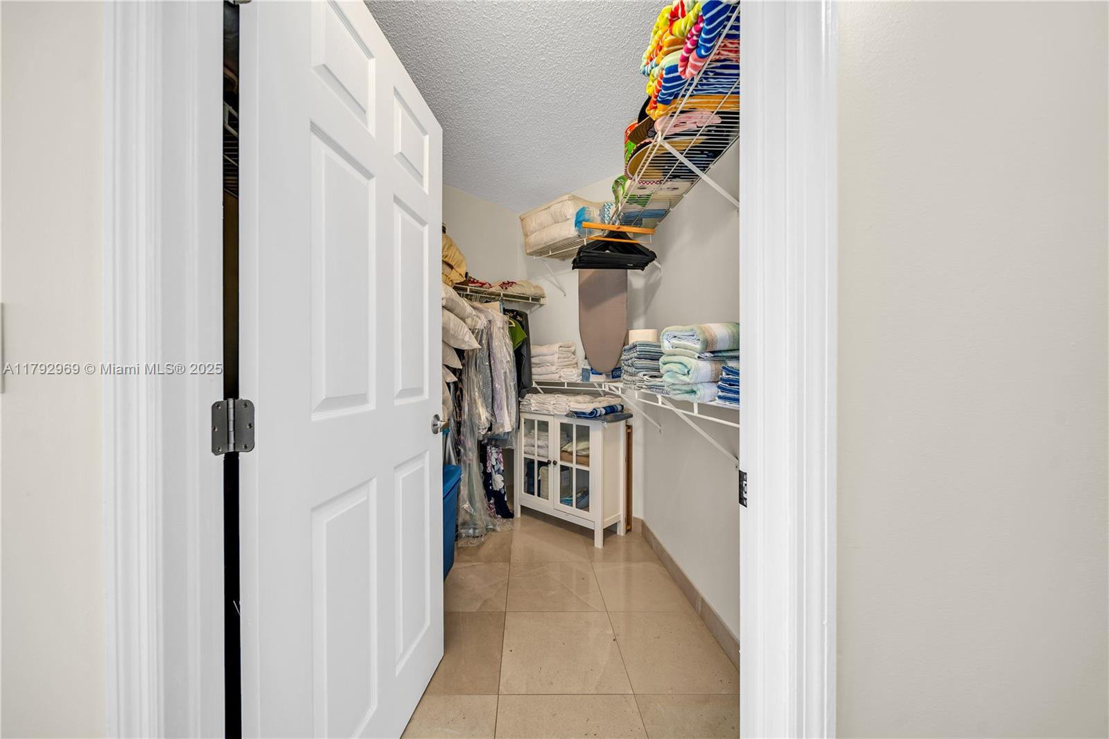 6301 Collins Avenue, Unit 1708 Miami Beach, FL 33141 - Photo 4 of 43