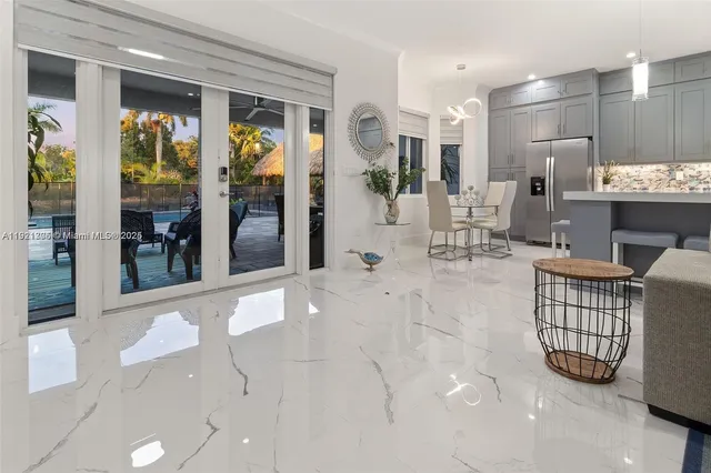 a view of a entryway with furniture