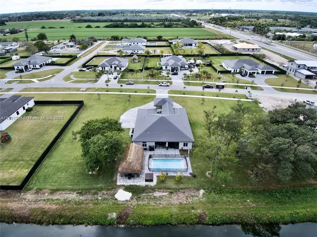 $8,400 | 17575 Southwest 280th Street, Unit 1, Homestead, FL 33031