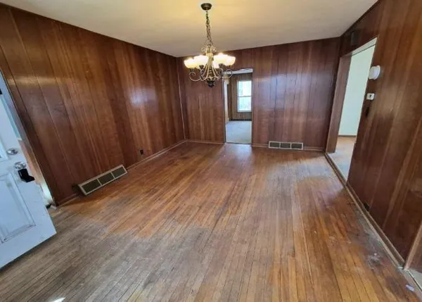 $79,500 | 1022 3rd Avenue, Eau Claire, WI 54703