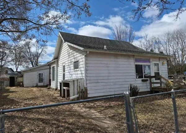 $79,500 | 1022 3rd Avenue, Eau Claire, WI 54703