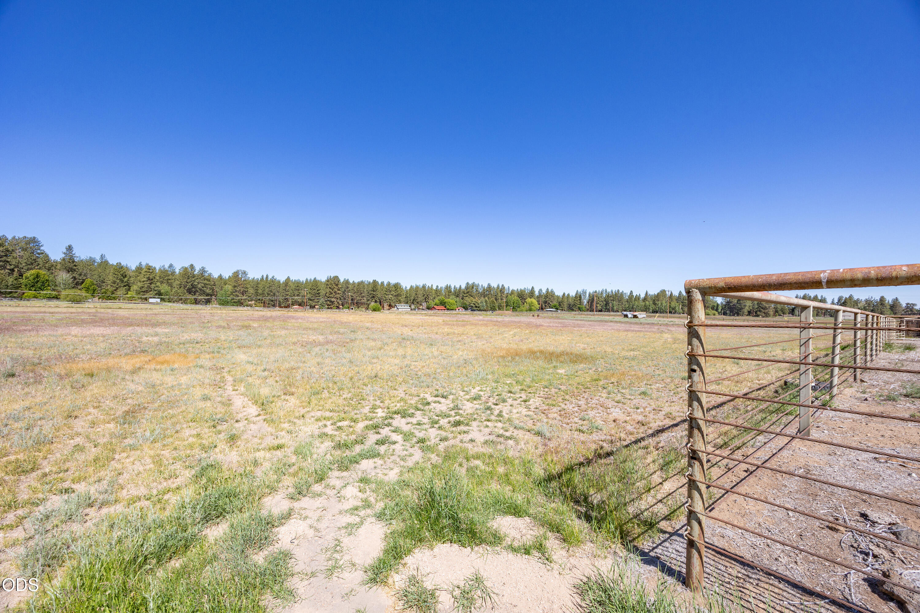 60266 Tekampe Road Bend, OR 97702 - Photo 46 of 56