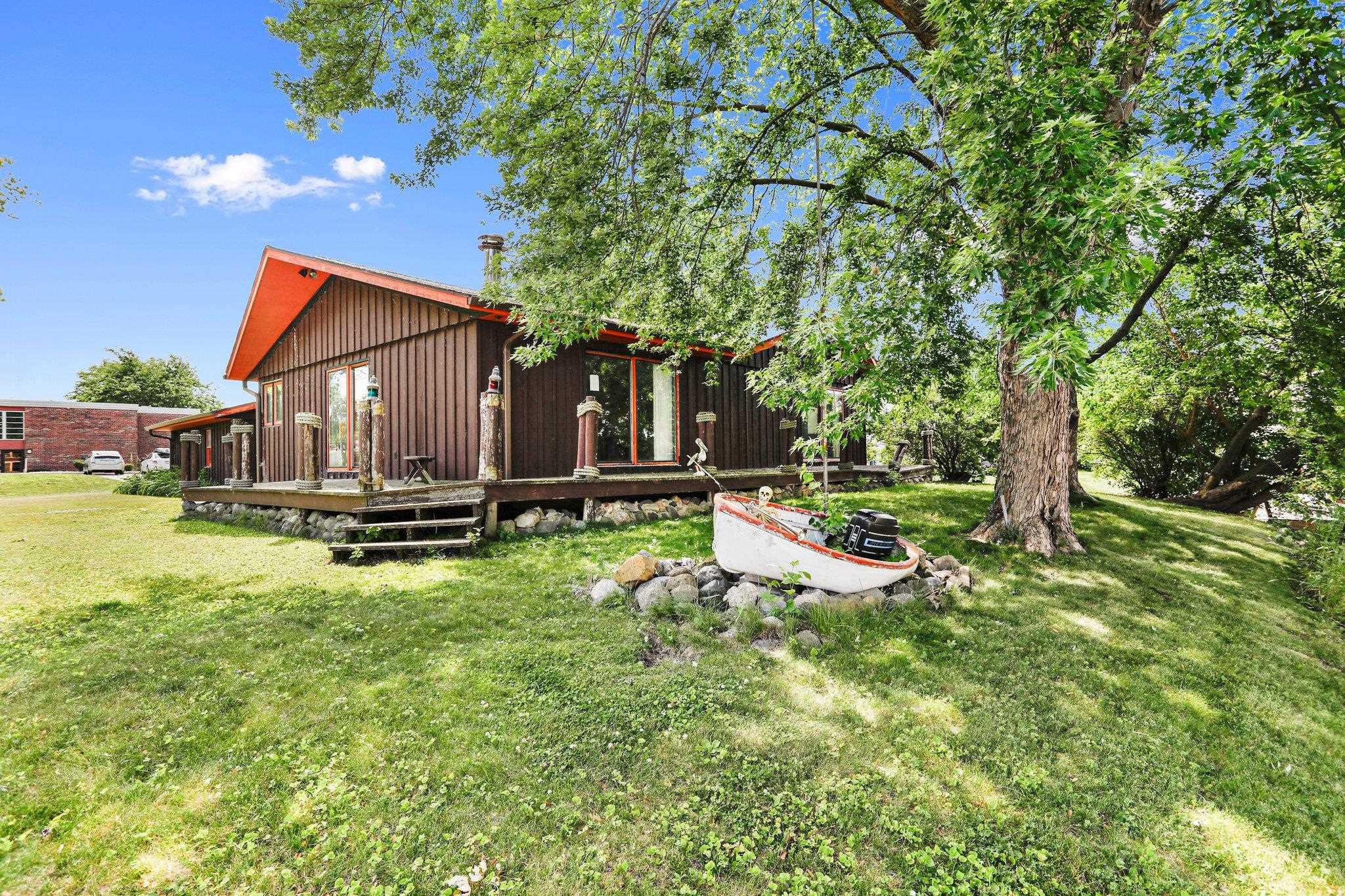 6411 Winnequah Road Monona, WI 53716 - Photo 5 of 33