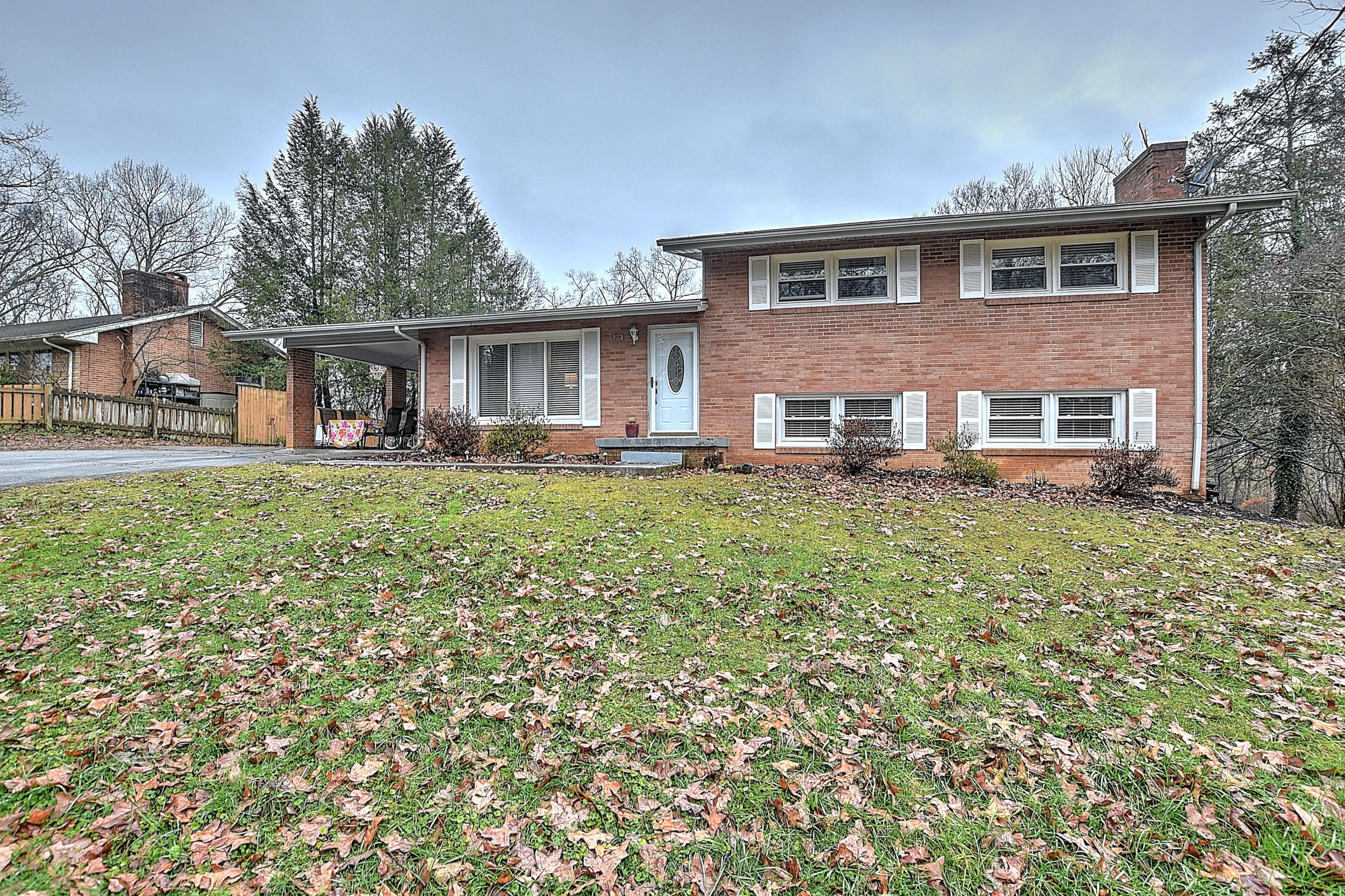 508 Rambling Road Kingsport, TN 37663 - Photo 1 of 32 508 Rambling Rd-3