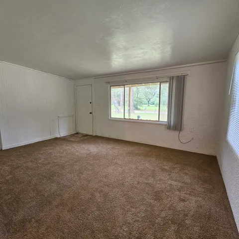 $1,295 | 2918 Regent Drive, Tallahassee, FL 32304