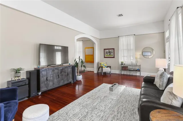 $625,000 | 401 Pelican Avenue, New Orleans, LA 70114