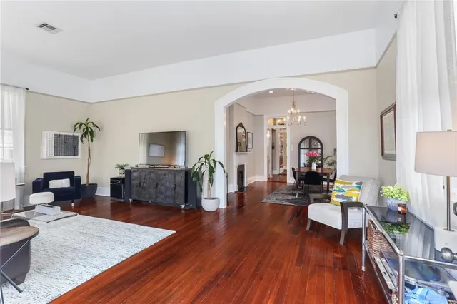 $625,000 | 401 Pelican Avenue, New Orleans, LA 70114