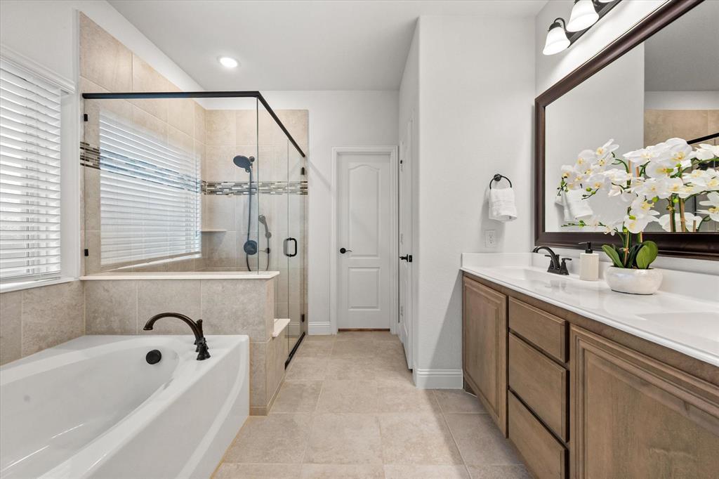 637 Ridgewater Trail Fort Worth, TX 76131 - Photo 17 of 40 Gallery Image 17