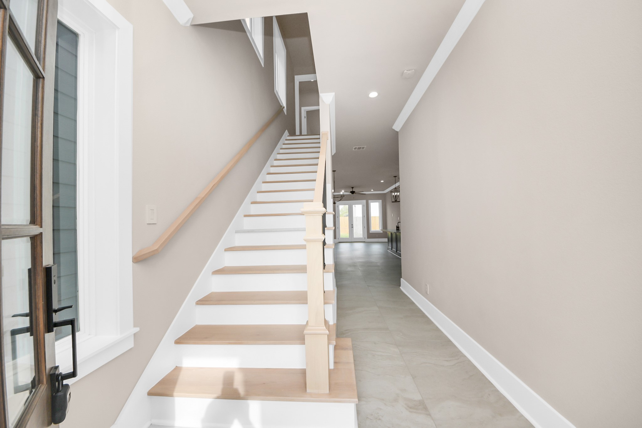 6320 Milwee Street, Unit A Houston, TX 77092 - Photo 6 of 42 a view of entryway