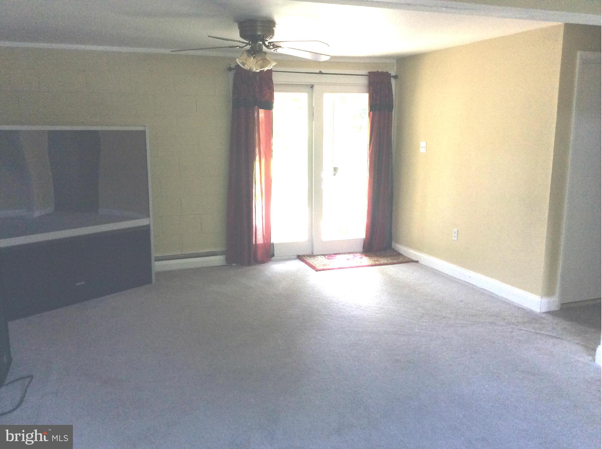 14113 Grayson Road Woodbridge, VA 22191 - Photo 19 of 26 Family Room