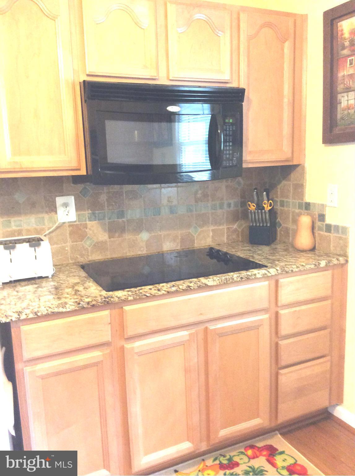 14113 Grayson Road Woodbridge, VA 22191 - Photo 5 of 26 Kitchen