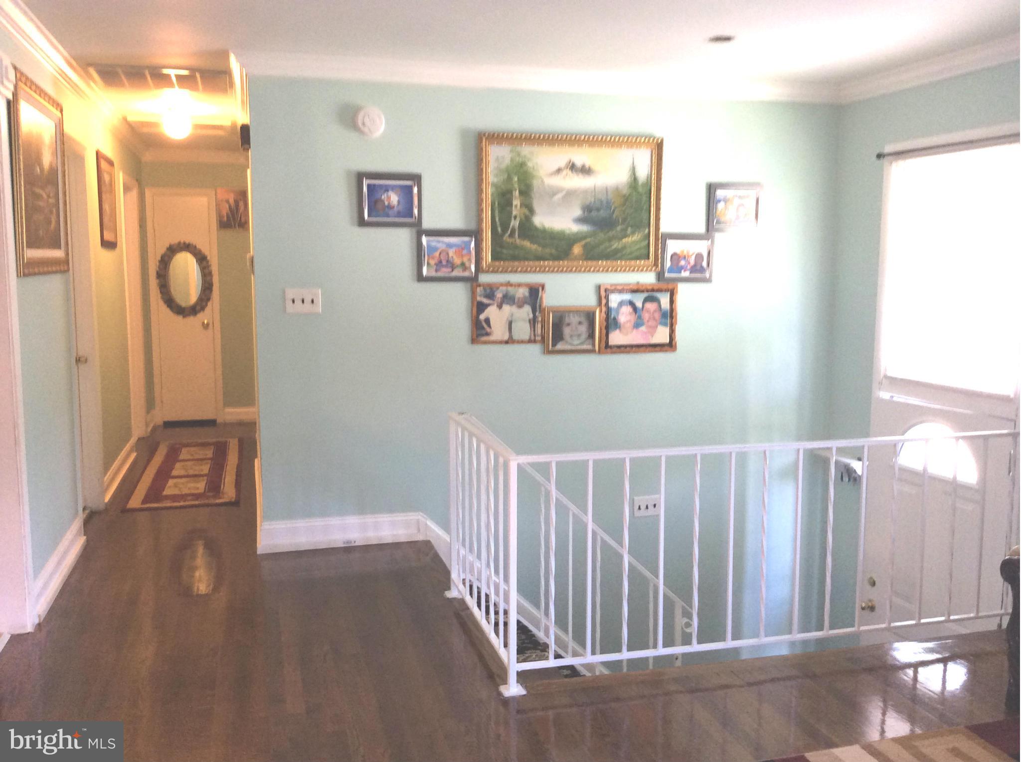 14113 Grayson Road Woodbridge, VA 22191 - Photo 9 of 26 Interior (General)