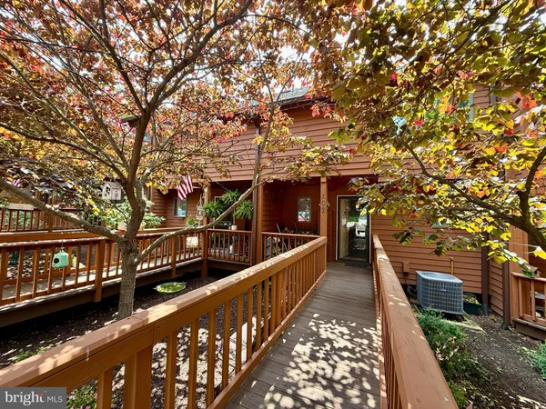 $199,900 | 102 Tecumseh Trail, Hedgesville, WV 25427