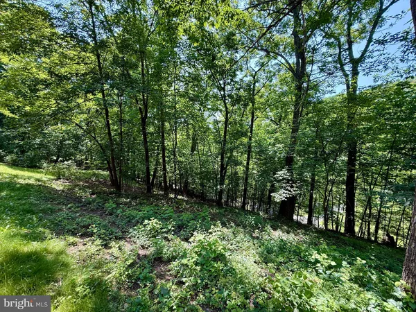 $199,900 | 102 Tecumseh Trail, Hedgesville, WV 25427