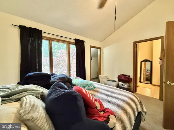 $199,900 | 102 Tecumseh Trail, Hedgesville, WV 25427