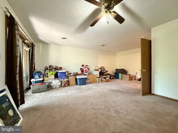 $199,900 | 102 Tecumseh Trail, Hedgesville, WV 25427