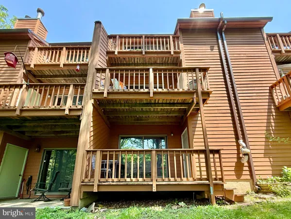 $199,900 | 102 Tecumseh Trail, Hedgesville, WV 25427