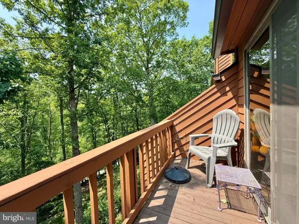 $199,900 | 102 Tecumseh Trail, Hedgesville, WV 25427