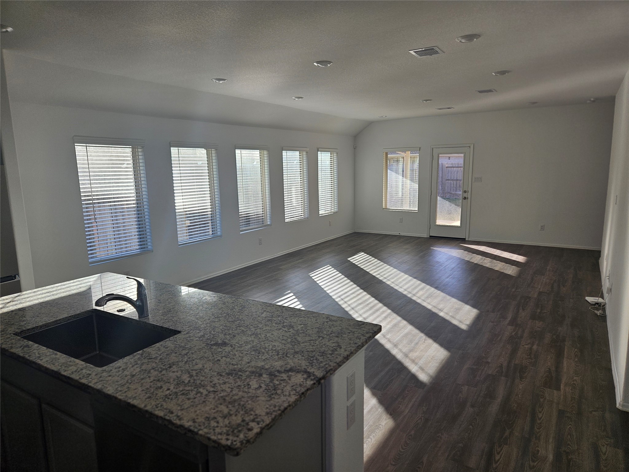 4926 Lenox Grv Lane Rosharon, TX 77583 - Photo 6 of 26 a view of a kitchen counter top space