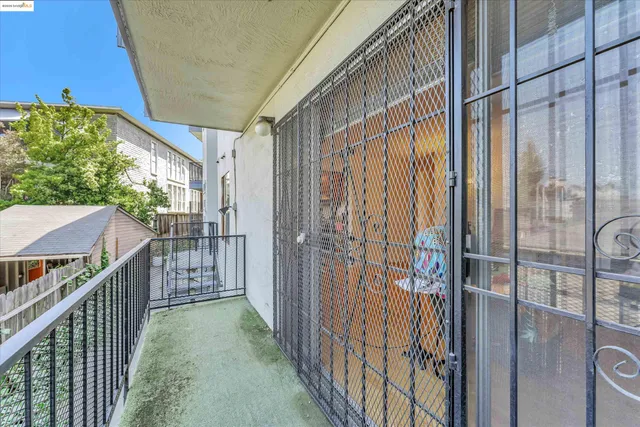 $310,000 | 567 Oakland Avenue, Unit 104, Oakland, CA 94611