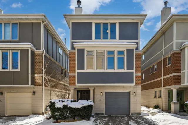 $1,175,000 | 58 West 15th Street, Chicago, IL 60605