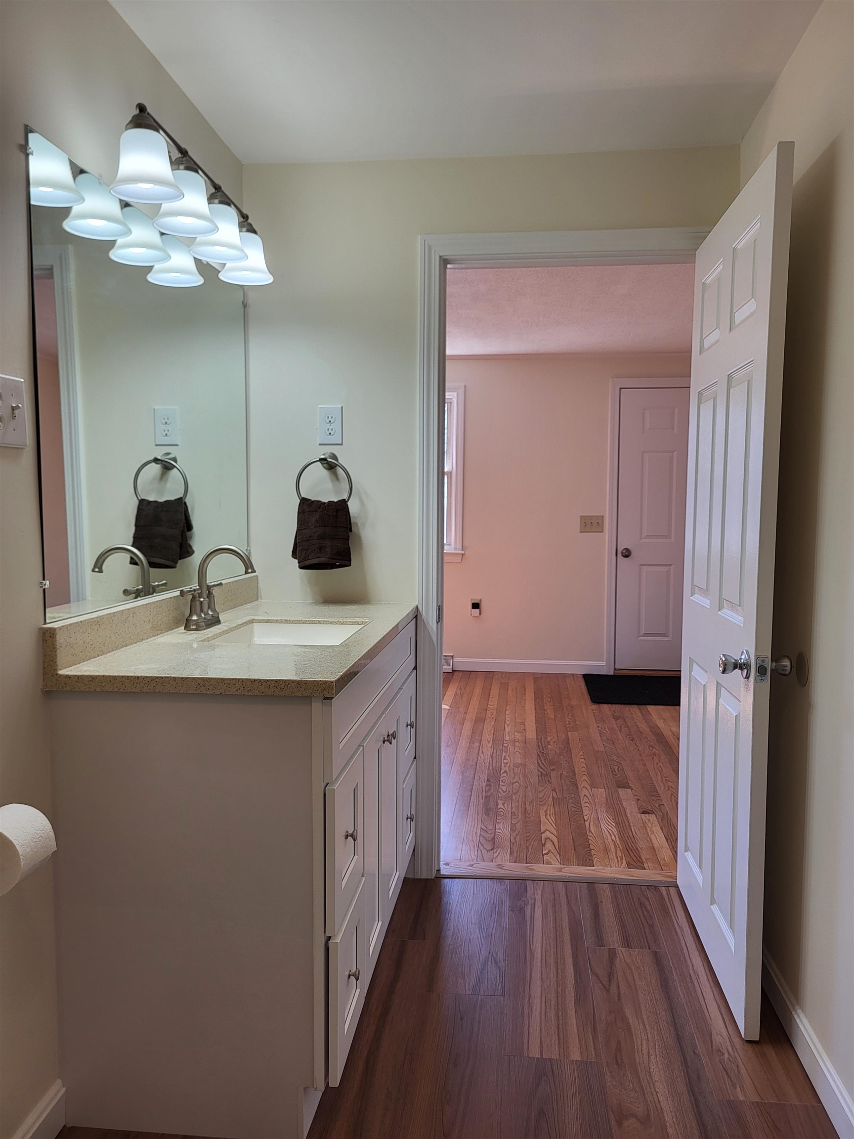 55 Lane Road Chichester, NH 03258 - Photo 13 of 40 Gallery Image 13