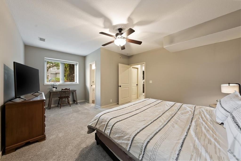 9153 Shady Bend Road Lenexa, KS 66227 - Photo 33 of 46