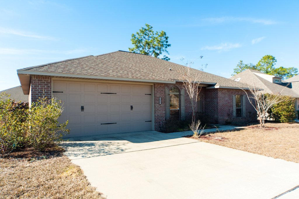 4625 Hermosa Road Crestview, FL 32539 - Photo 36 of 37 a front view of a house