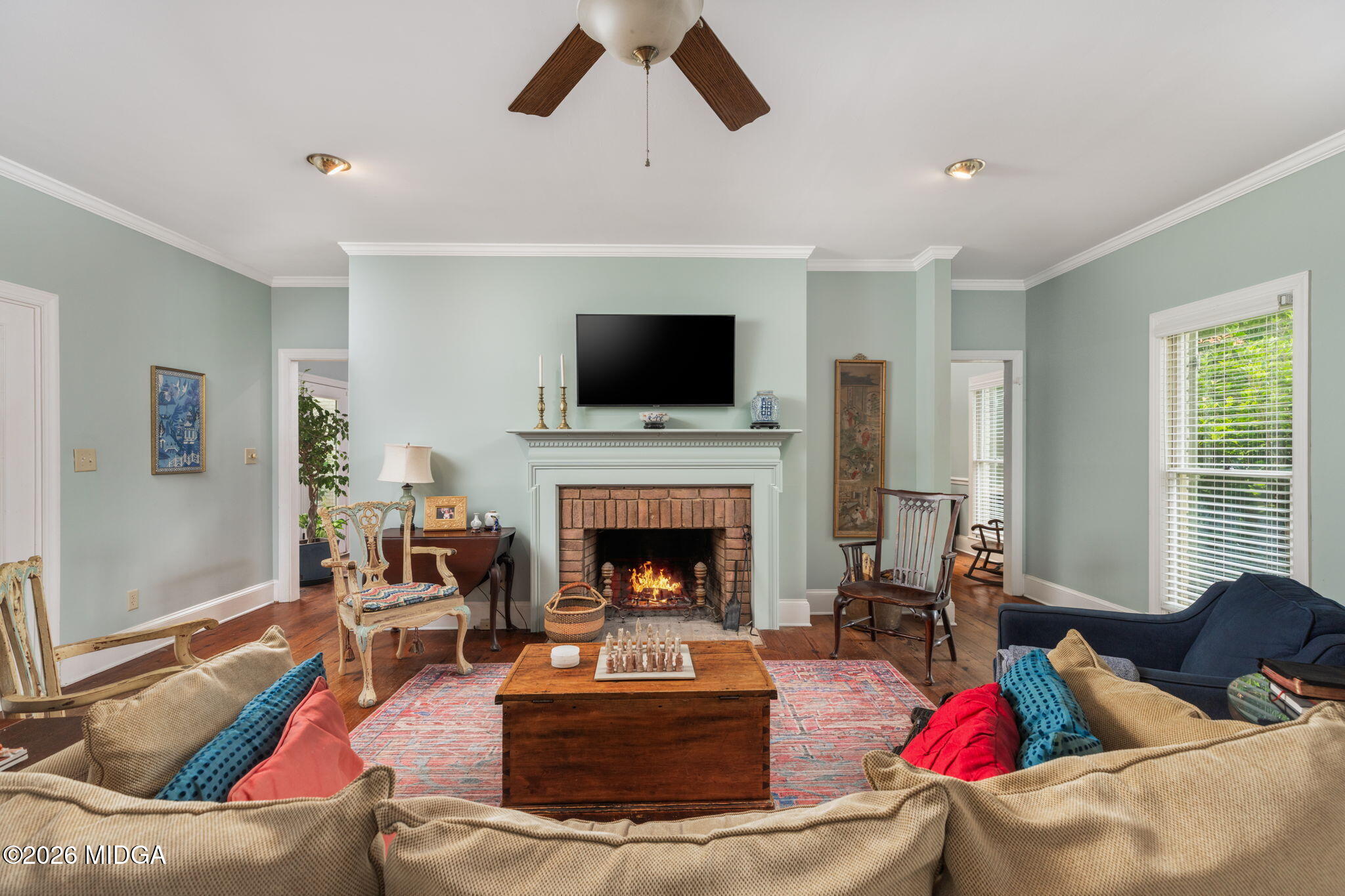 124 Witman Way Macon, GA 31210 - Photo 7 of 50 14-web-or-mls-AV101508-Edit_fire