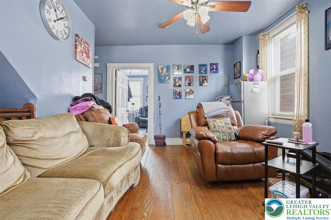 921 Broadway Fountain Hill, PA 18015 - Photo 16 of 93
