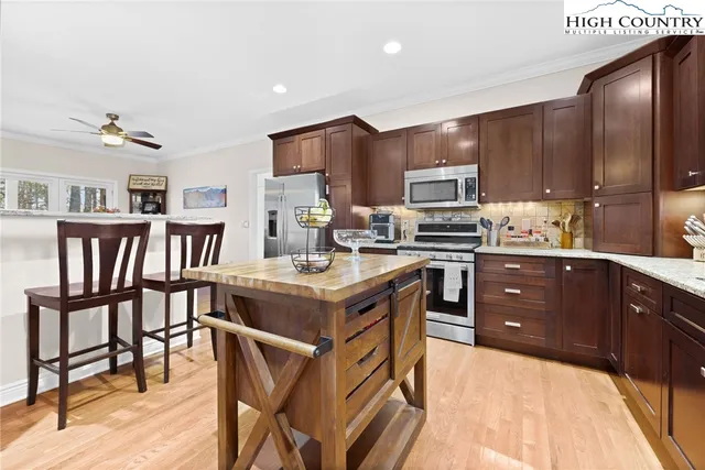 $720,000 | 457 Pritchard Road, Newland, NC 28657