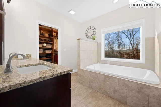 $720,000 | 457 Pritchard Road, Newland, NC 28657