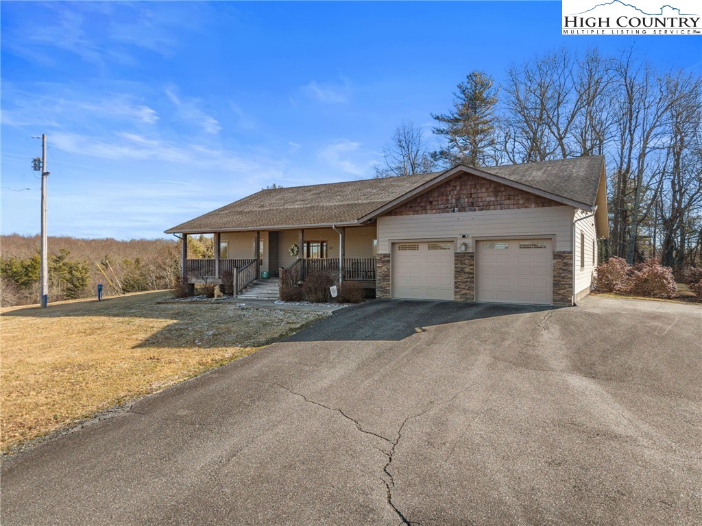 457 Pritchard Road Newland, NC 28657 - Photo 3 of 49 Gallery Image 3