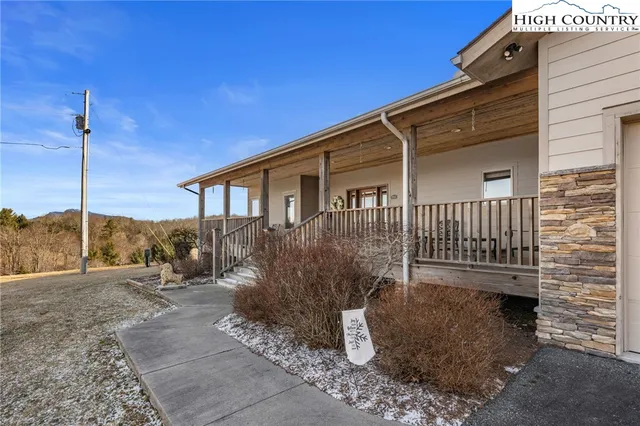 $720,000 | 457 Pritchard Road, Newland, NC 28657