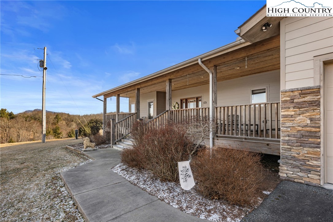 457 Pritchard Road Newland, NC 28657 - Photo 4 of 49 Gallery Image 4