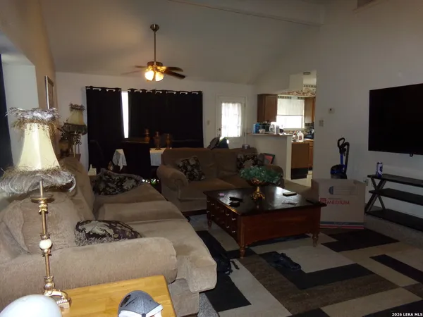 $1,700 | 11427 Long Trail, San Antonio, TX 78245