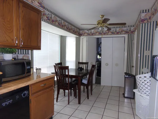 $1,700 | 11427 Long Trail, San Antonio, TX 78245