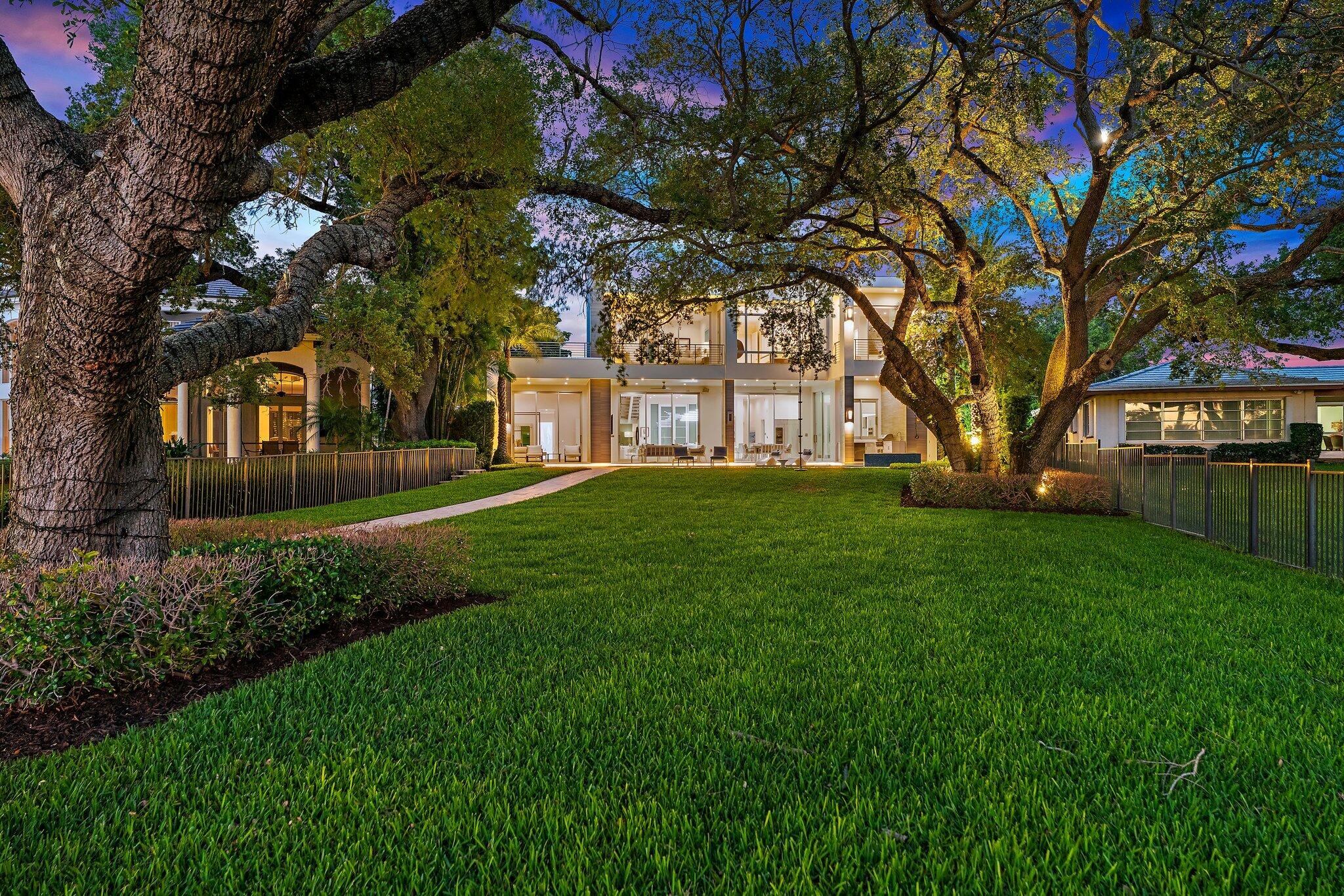 2162 Radnor Road North Palm Beach, FL 33408 - Photo 45 of 71 Rear Elevation