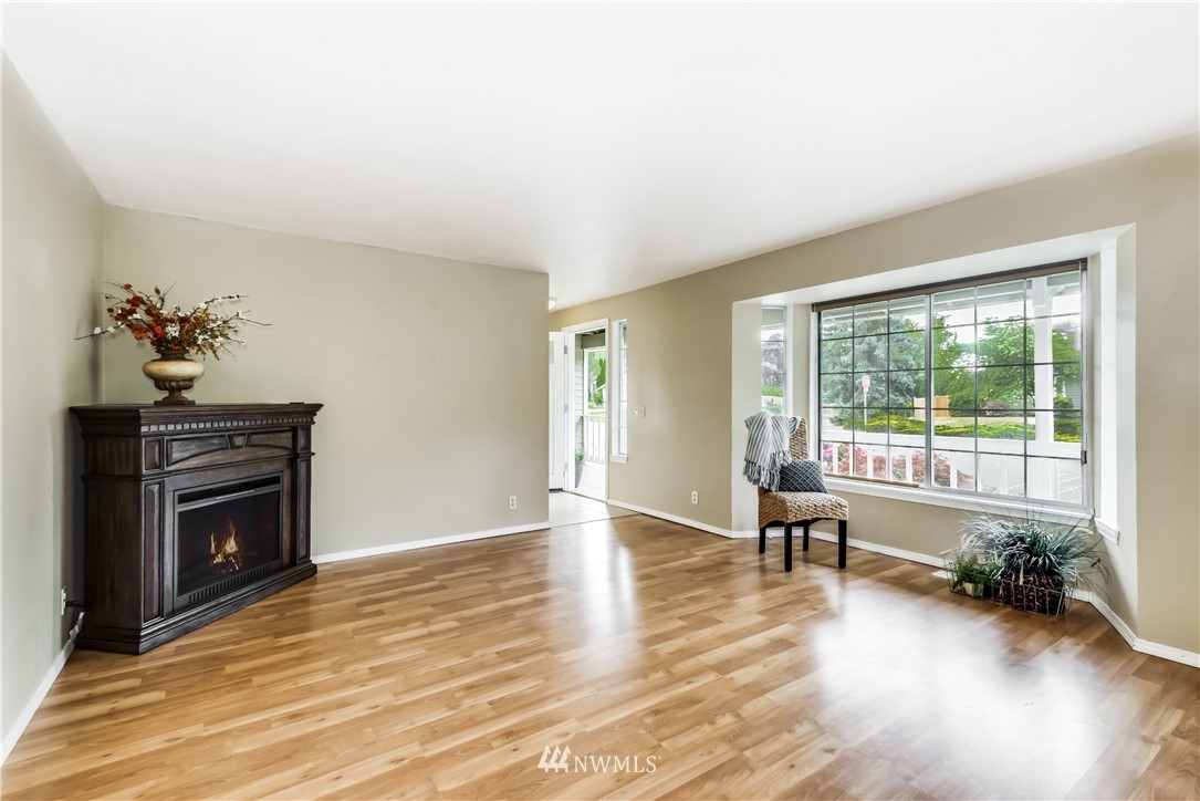 1105 232nd Place Southwest Bothell, WA 98021 - Photo 5 of 25