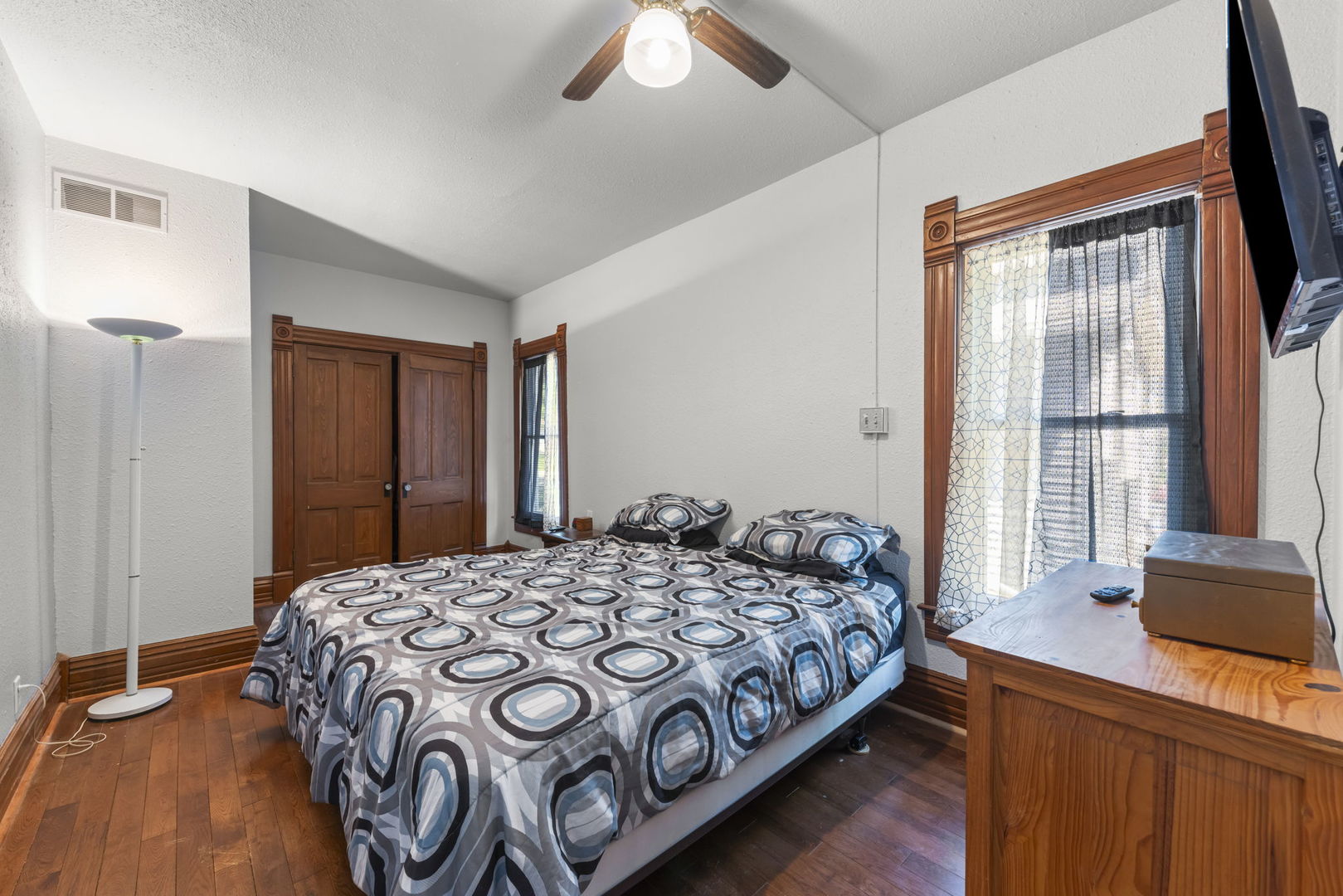 520 South Jefferson Street Lockport, IL 60441 - Photo 11 of 31 a bedroom with a bed and a window